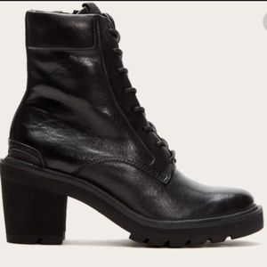 FRYE SAVANNAH COMBAT BOOT